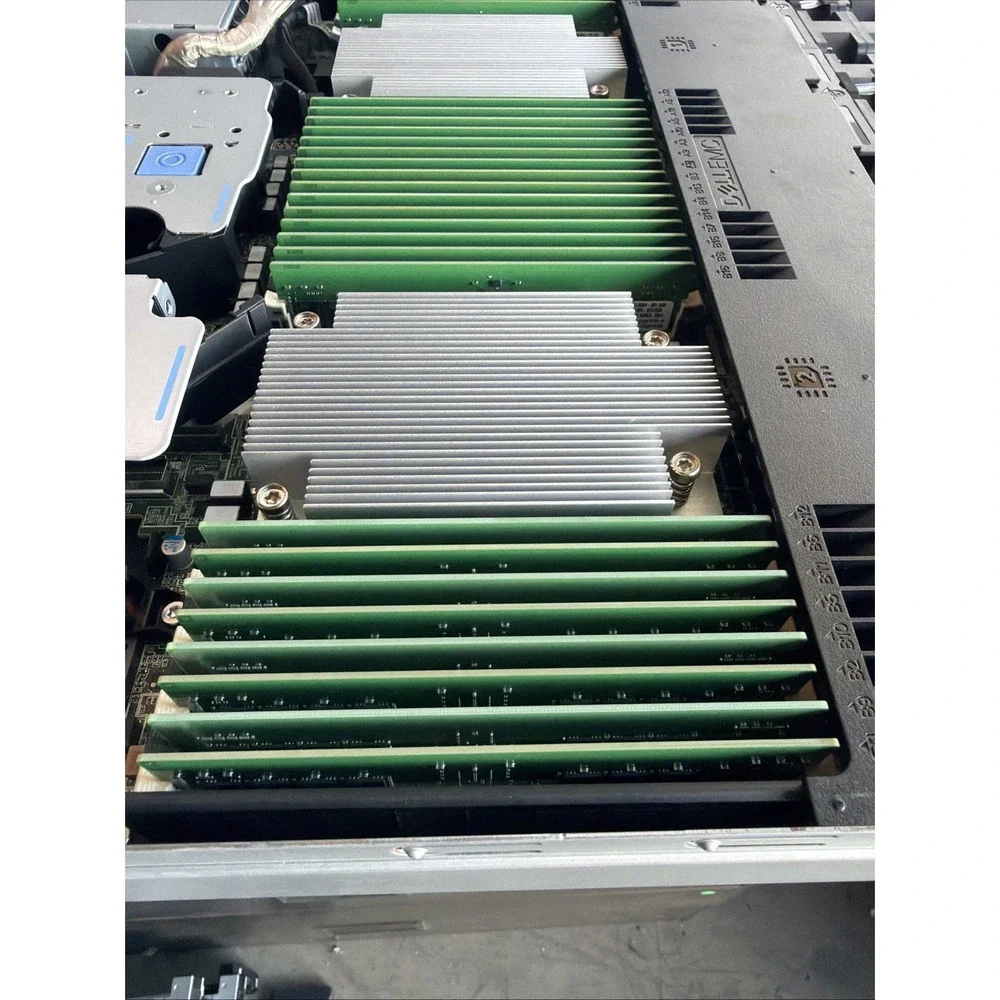 DELL R6525 Server With 30 Pcs Of 16gb Pc4 RAM And 2x 7262 CPU. No HD